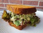 Guacamole Chicken Salad with Pomemgranate